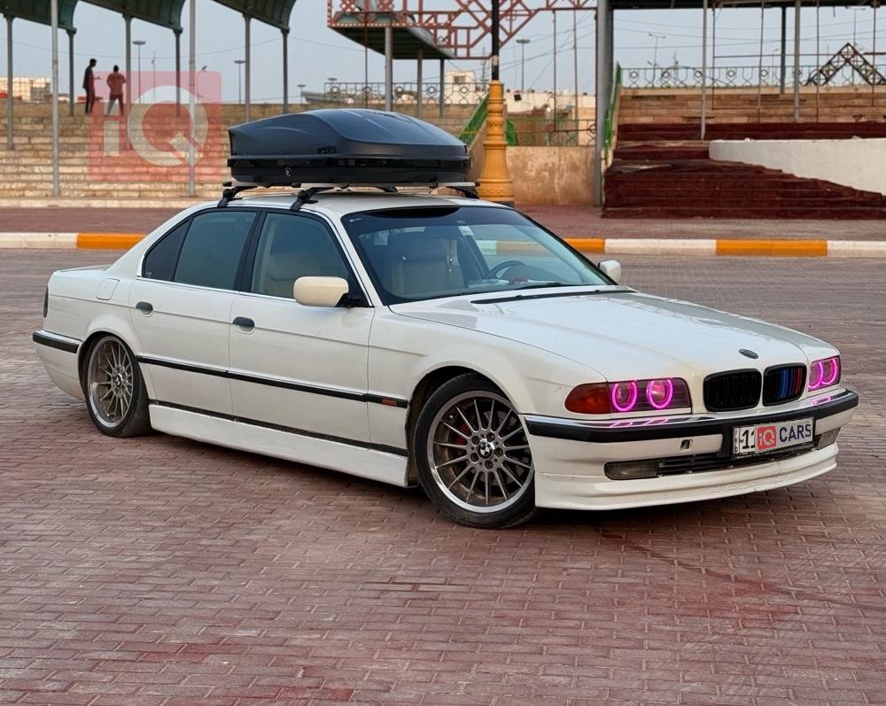 بي ام دبليو الفئة 7